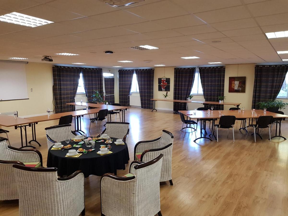 Brit Hotel Essentiel Pontivy Robic エクステリア 写真