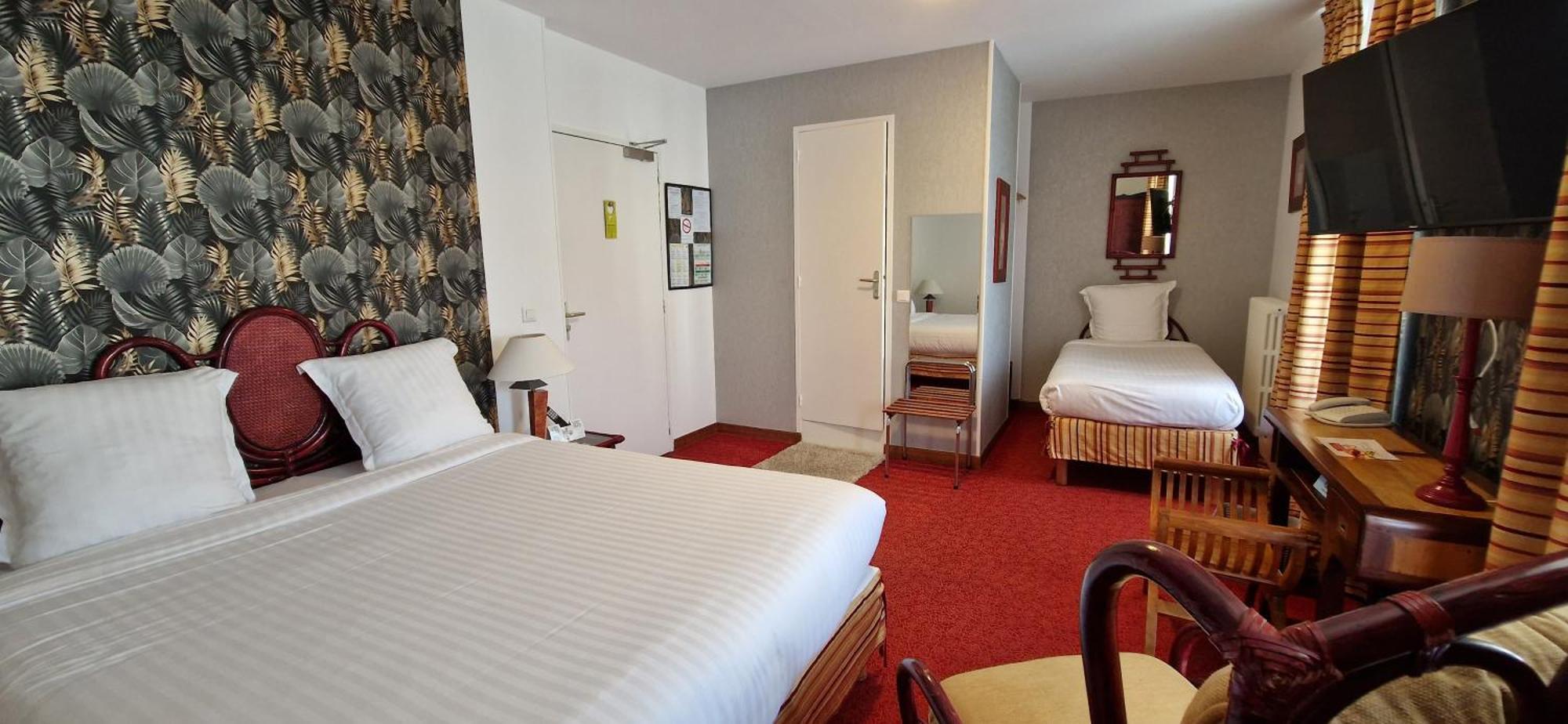 Brit Hotel Essentiel Pontivy Robic エクステリア 写真