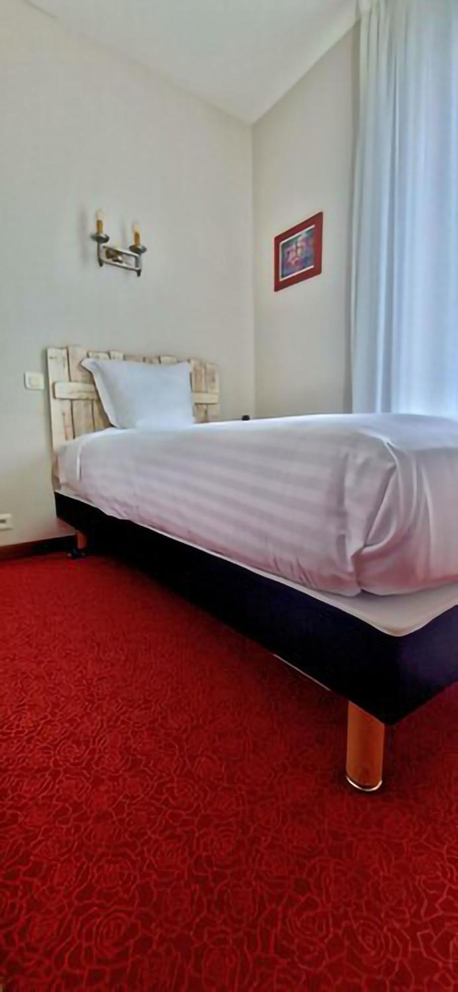 Brit Hotel Essentiel Pontivy Robic エクステリア 写真