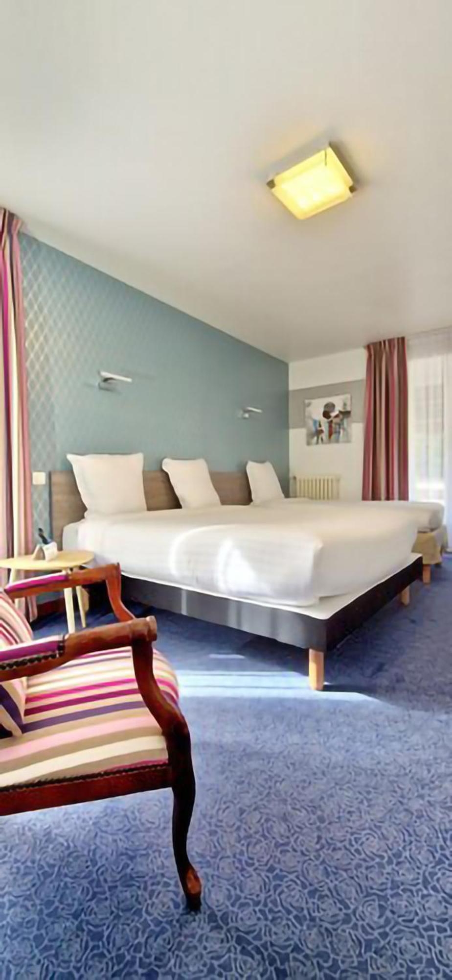 Brit Hotel Essentiel Pontivy Robic エクステリア 写真