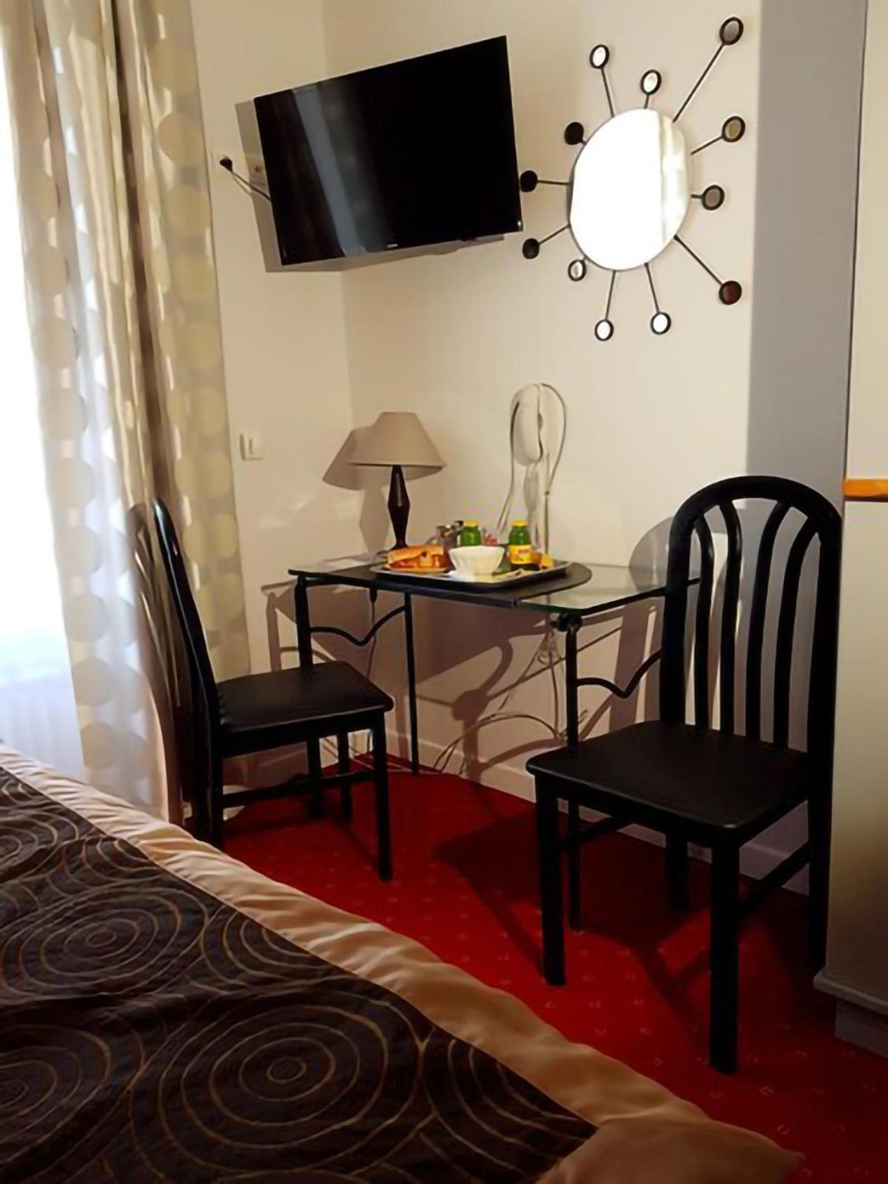 Brit Hotel Essentiel Pontivy Robic エクステリア 写真