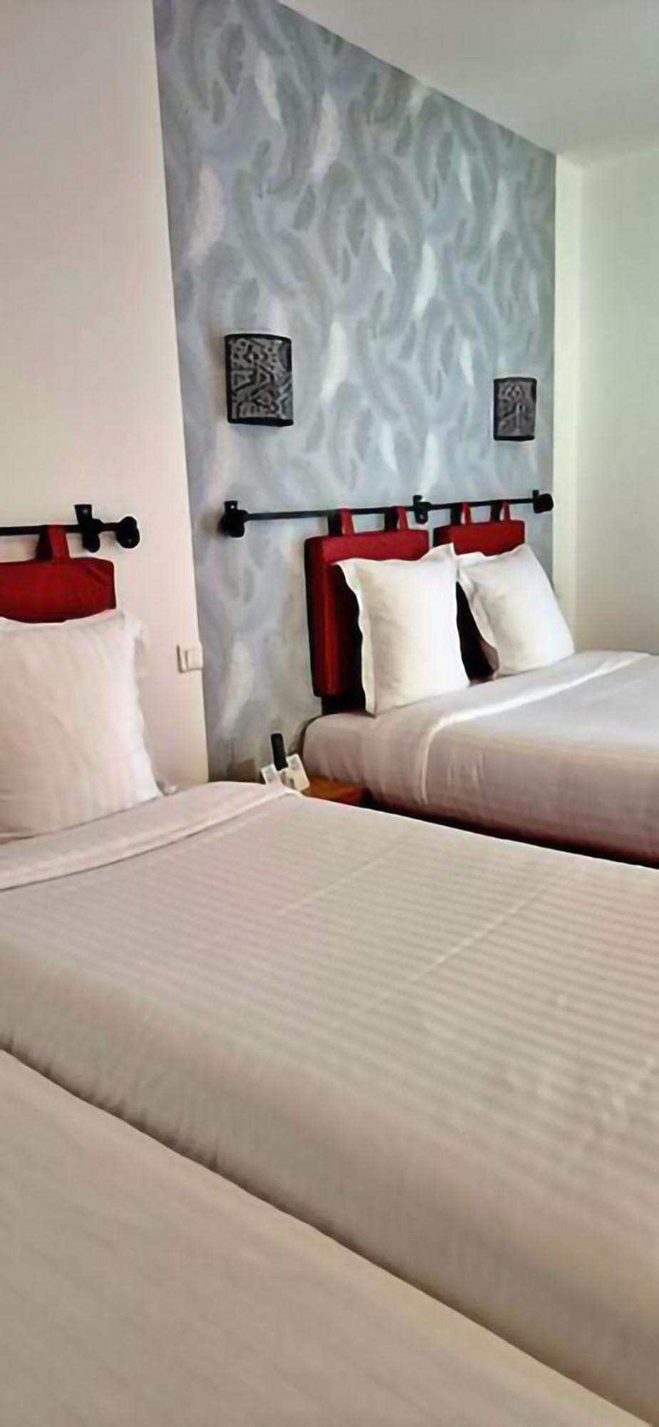 Brit Hotel Essentiel Pontivy Robic エクステリア 写真