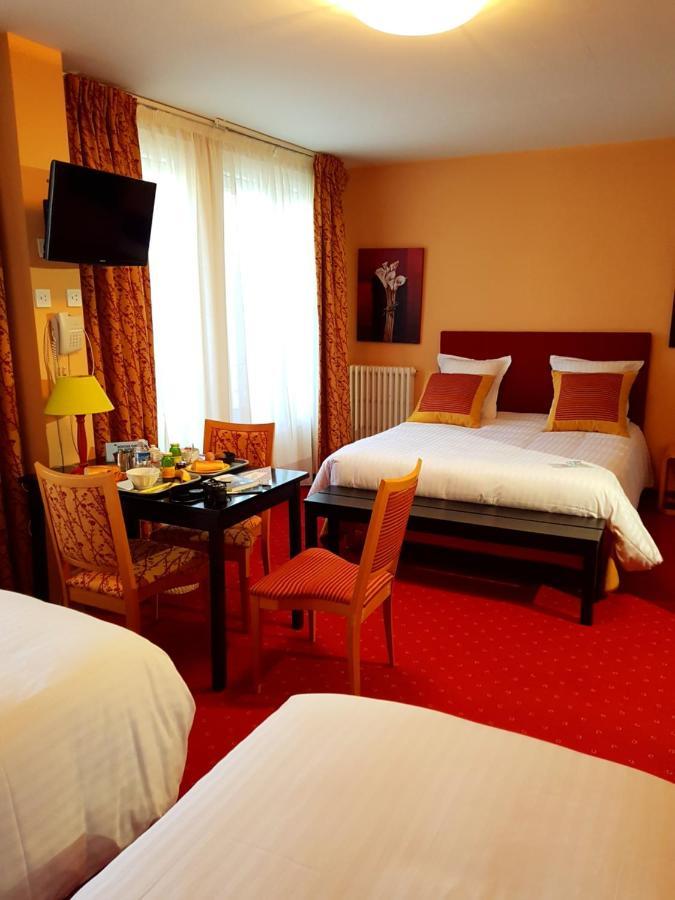 Brit Hotel Essentiel Pontivy Robic エクステリア 写真